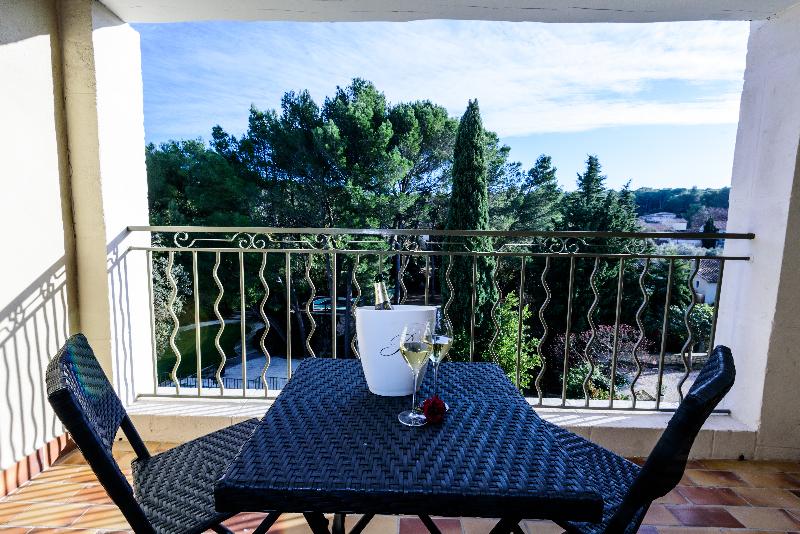 青年复式套间, Belesso