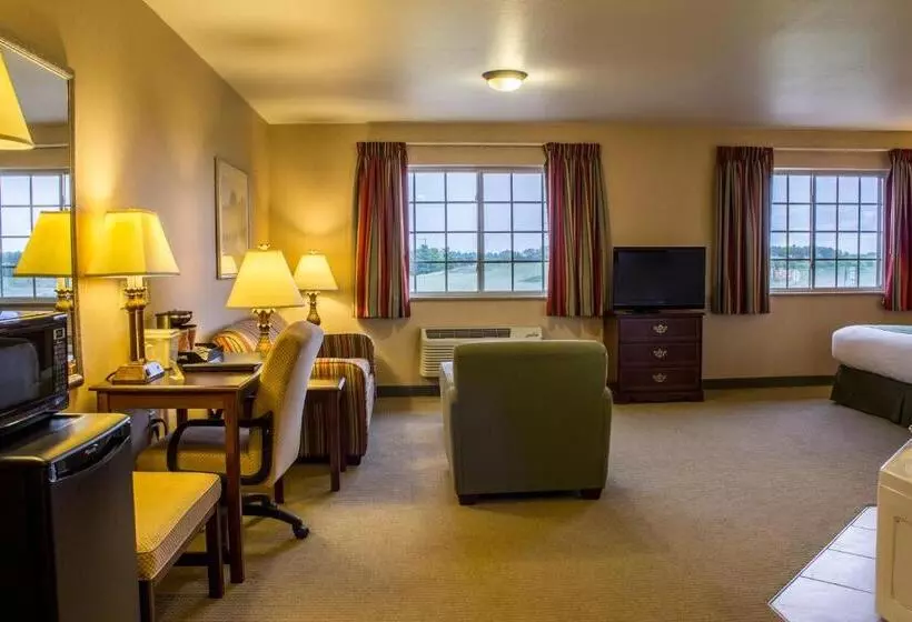 デラックススイート, Boarders Inn & Suites By Cobblestone Hotels Shawano