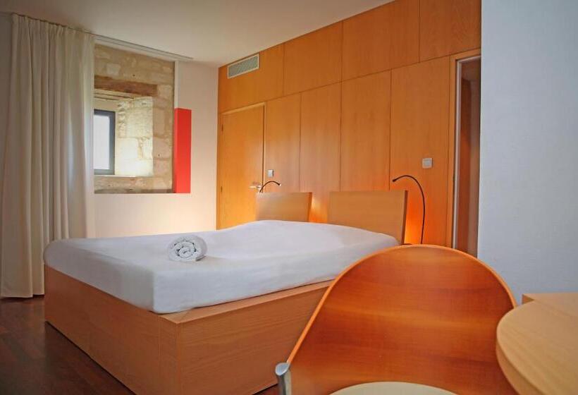 스탠다드 룸, Château De Salettes