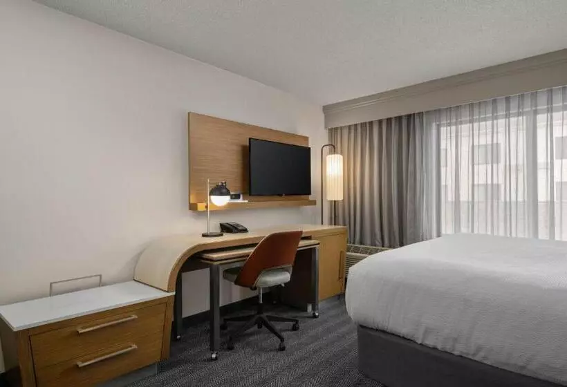 سوئیت 2 خوابه, Courtyard Boise Downtown
