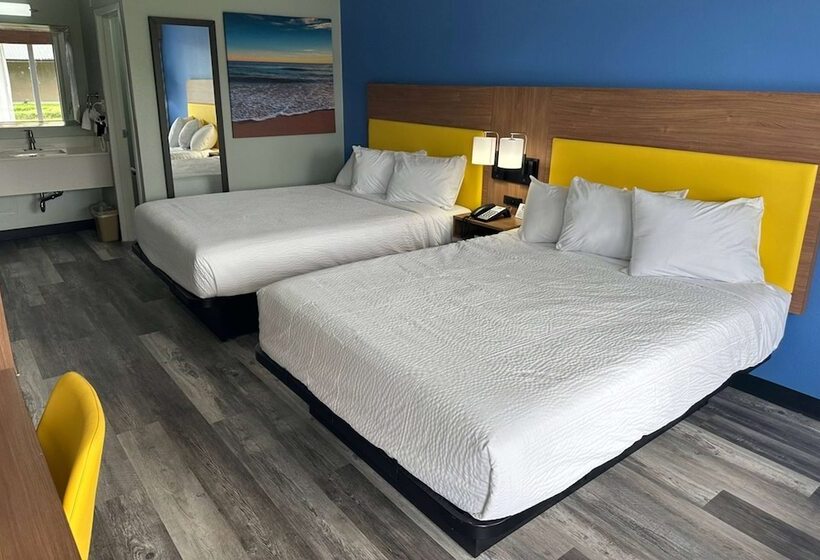 غرفه قياسيه سريرين مزدوجين, Days Inn & Suites By Wyndham Jennings