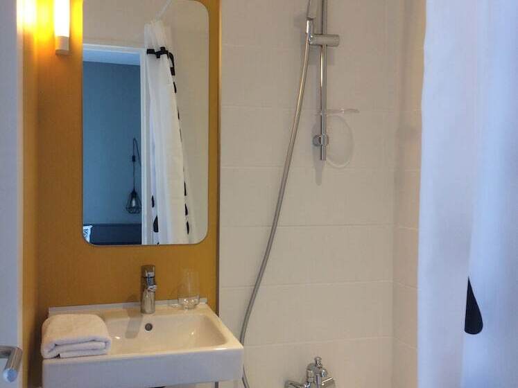 クラシックルーム, De France