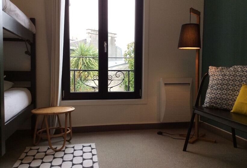 スイート（家族用）, De France