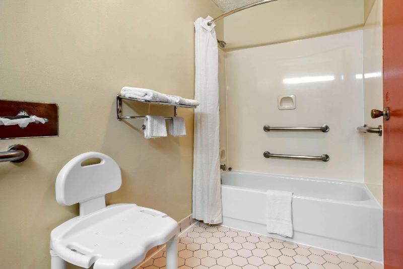 جناح سرير كينج, Econo Lodge Inn And Suites