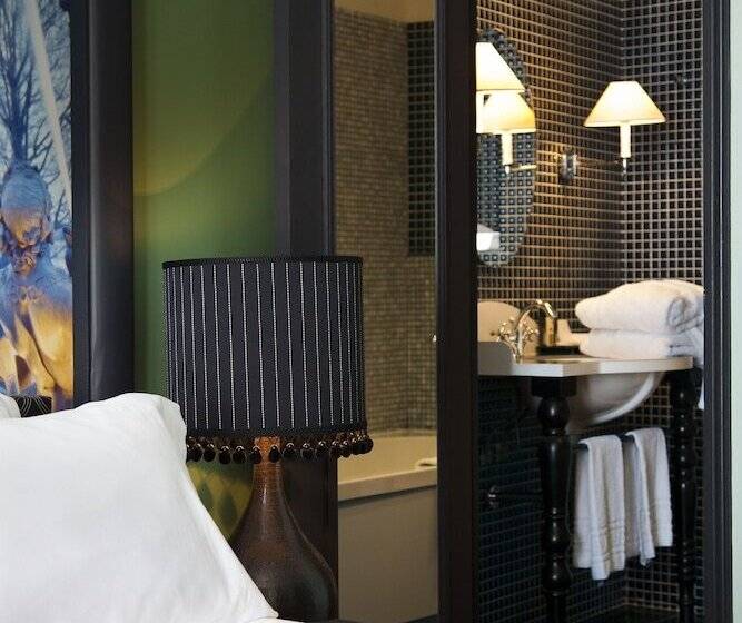 اتاق سوپریور, Fontaines Du Luxembourg