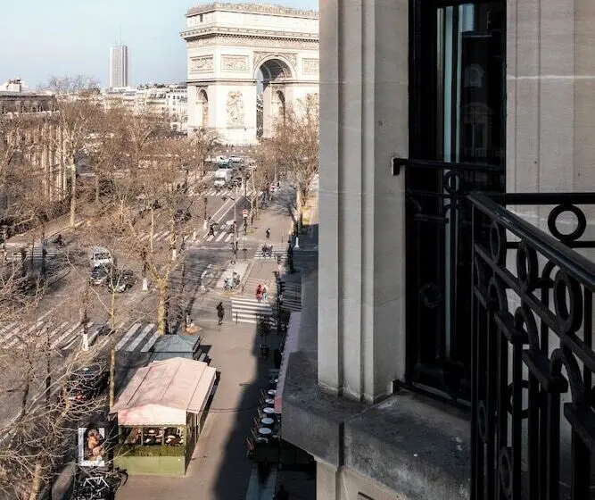 スーペリアールーム, Grand Hôtel Champs Elysées
