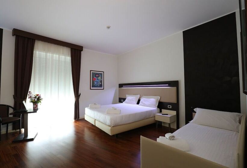 带城市景观的高级房间, Grande Albergo Maugeri