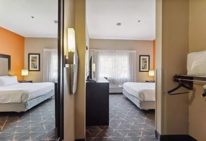 Standard-invahuone King-vuode, Holiday Inn Hotel & Suites Slidell, An Ihg
