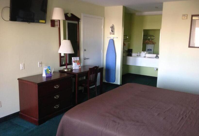 带大床的复式套间, Howard Johnson By Wyndham Grand Prairie Near Lone Star Park