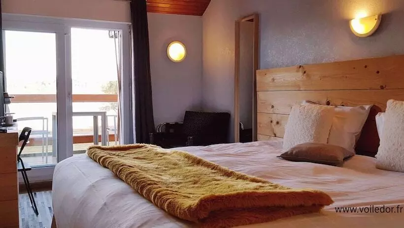 Standard-huone Järvinäkymä, Hôtel Sports & Spa La Voile D Or
