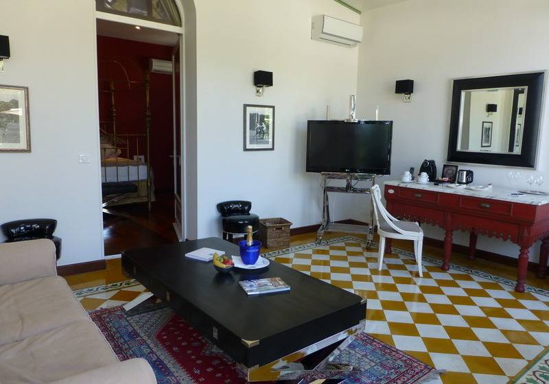 小型套房, La Villa Mauresque