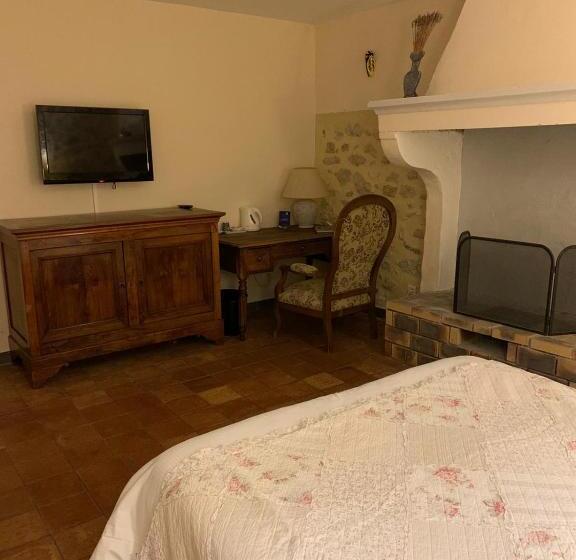 غرفة قياسية ثلاثية مزودة بتراس, Le Mas Des Laurels