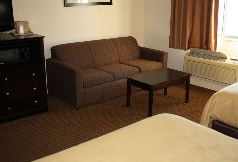 جناح, Quality Inn & Suites Wichita Falls I 44