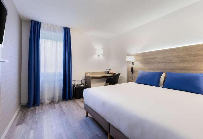 اتاق سوپریور, Le Circuit Le Mans