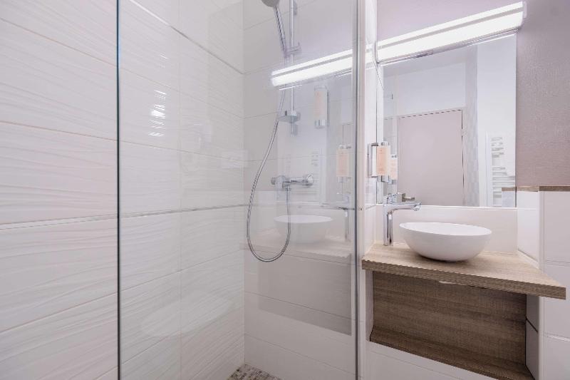 اتاق سوپریور, Le Circuit Le Mans