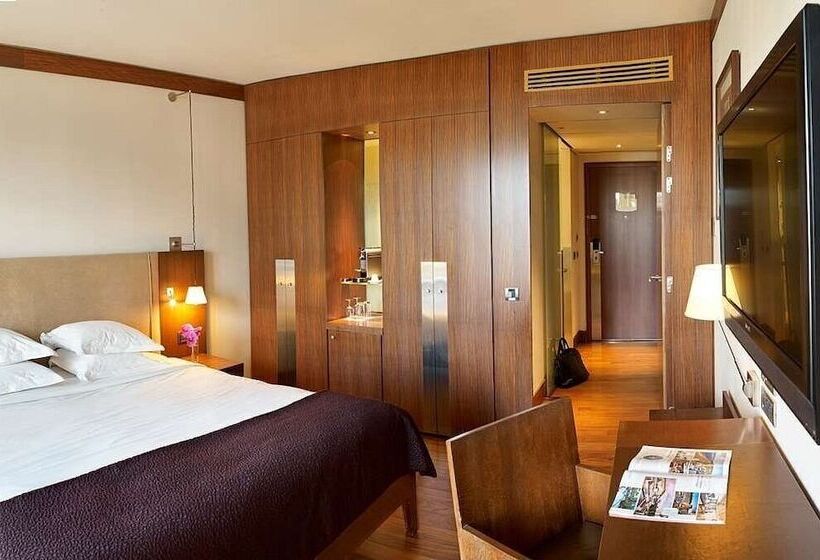 スーペリアールーム, Grand Hôtel Champs Elysées