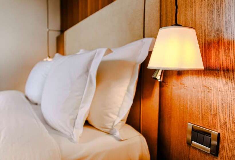 اتاق پرمیوم, Grand Hôtel Champs Elysées