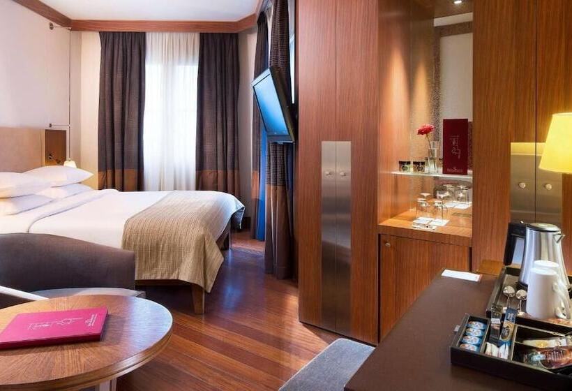 プレミアムルーム, Grand Hôtel Champs Elysées