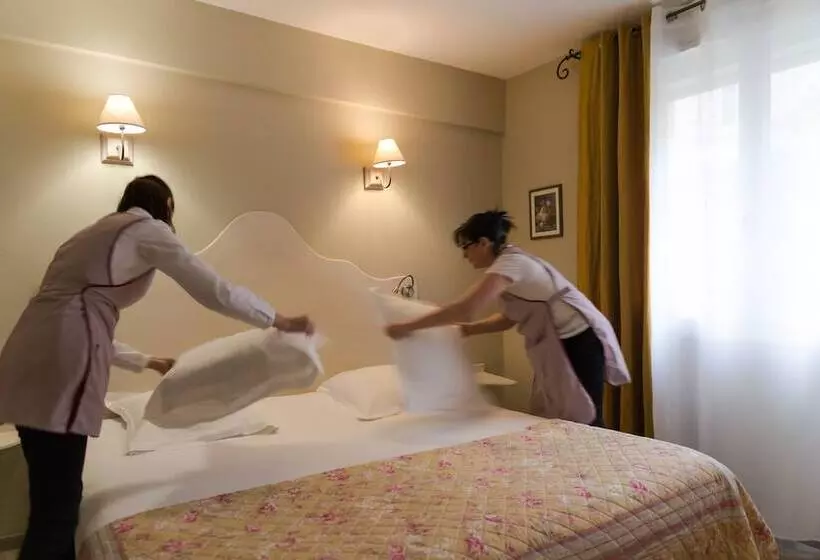 スタンダードトリプルルーム, The Originals Boutique, Hôtel Du Parc, Cavaillon
