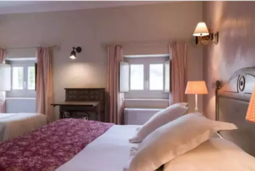 スタンダードトリプルルーム, The Originals Boutique, Hôtel Du Parc, Cavaillon