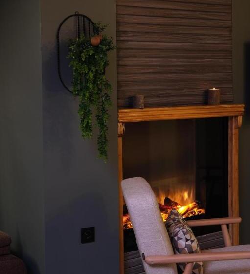 스위트 킹사이즈 침대, Aydogdu Suit