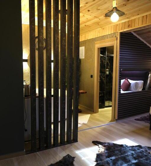 스위트 킹사이즈 침대, Aydogdu Suit