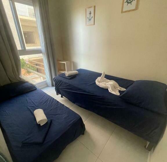 Apartamento 3 Dormitórios, Muro Alto Condomínio Clube