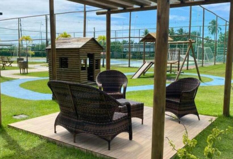 Apartamento 3 Dormitórios, Muro Alto Condomínio Clube