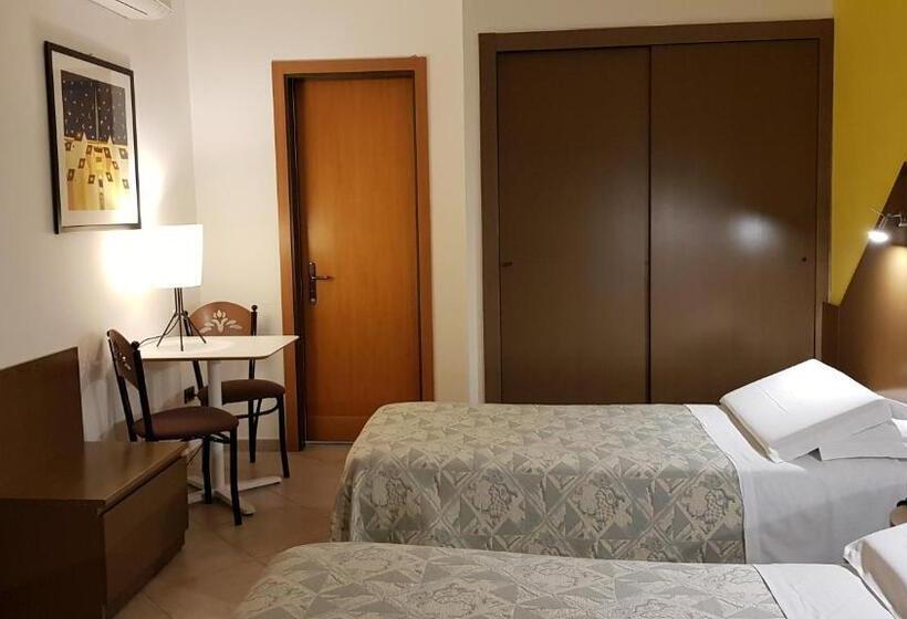 חדר סטנדרט לשלושה, Addaura Village E Congressi