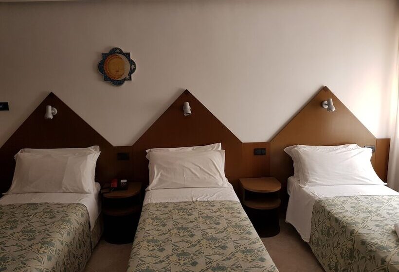 חדר סטנדרט לשלושה, Addaura Village E Congressi