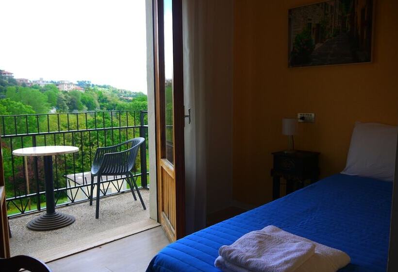 اتاق استاندارد یک تخته با بالکن, Albergo Villa Marina