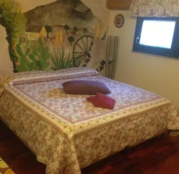 استودیوی لوکس, B&b La Vetreria Almarù