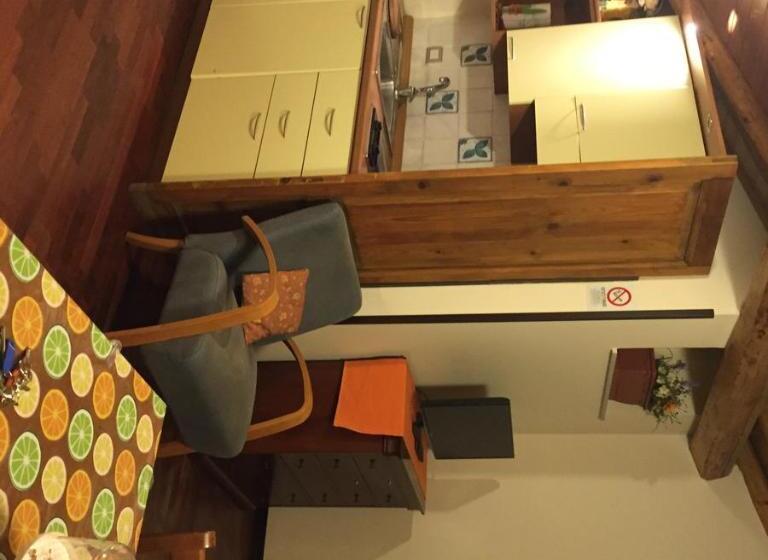 إستوديو ديلوكس, B&b La Vetreria Almarù