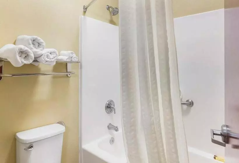 キングサイズベッドのスイートルーム, Best Western Plus Wilmington/carolina Beach