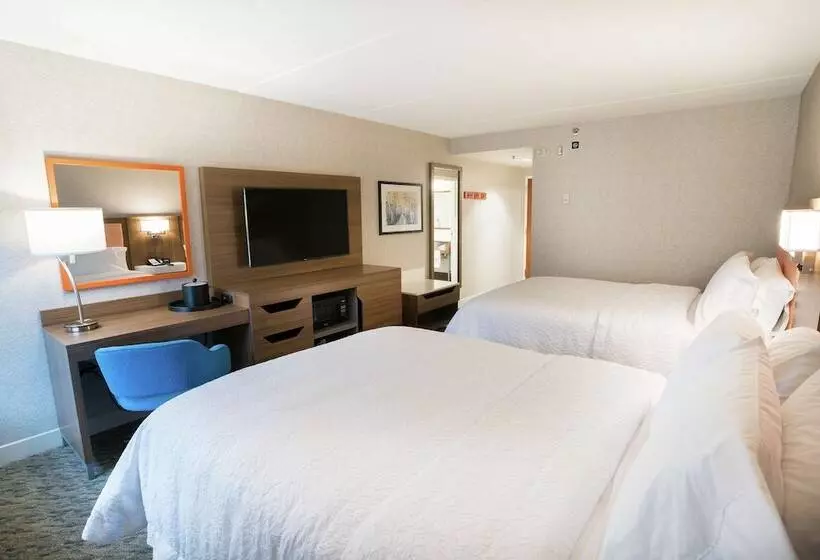 ２ダブルベッドのスタンダードルーム, Hampton Inn Clarks Summit