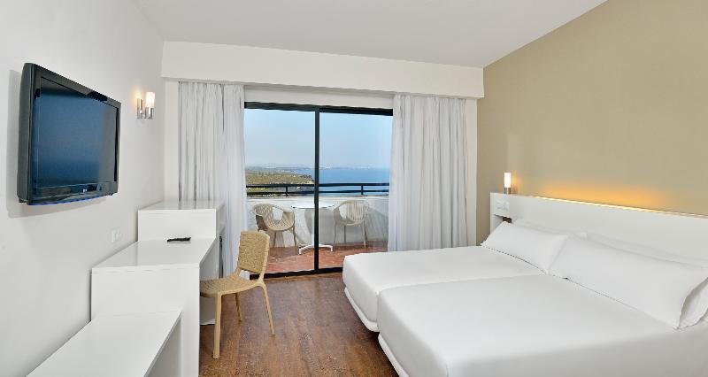 اتاق استاندارد با تخت بزرگ, Hampton Inn Clarks Summit