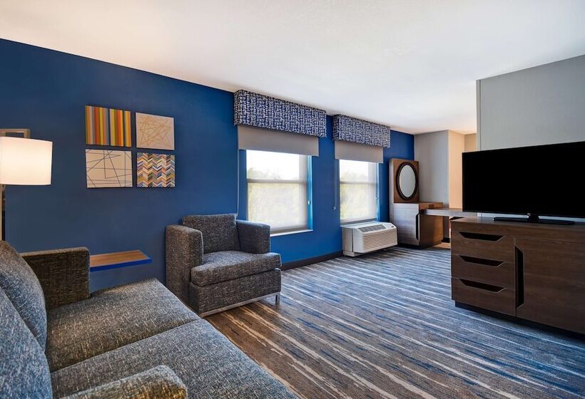 Полулюкс, Hampton Inn Potomac Mills/woodbridge