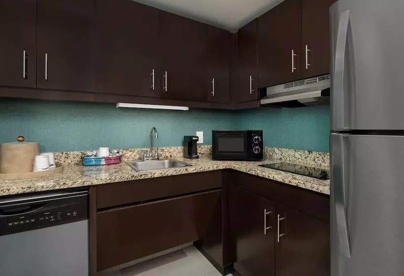 スイート, Hampton Inn & Suites Alpharetta