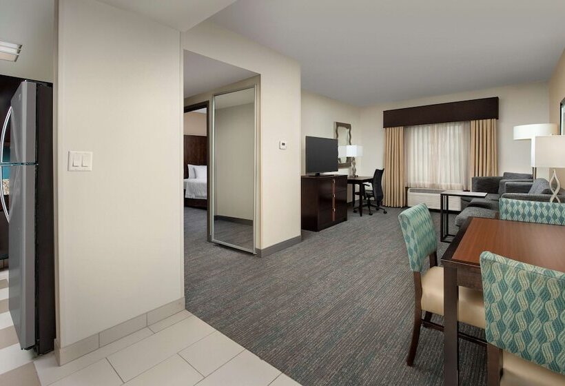 جناح, Hampton Inn & Suites Alpharetta