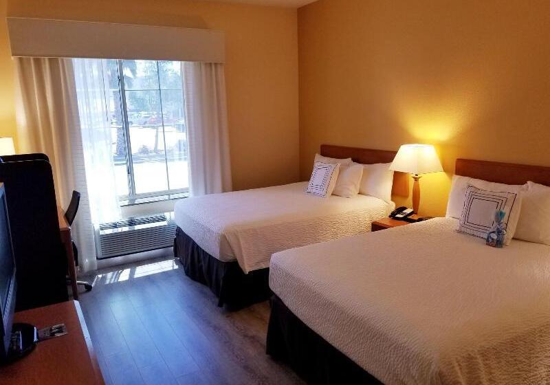 غرفة قياسية سرير كينج, Hampton Inn & Suites Raleigh Cary Lenovo Center