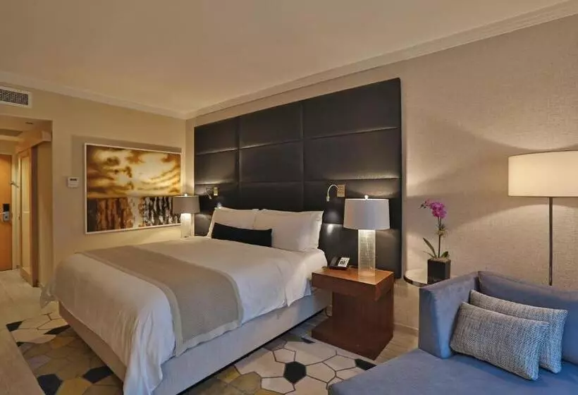 キングサイズベッドのスタンダードルーム, Intercontinental At Doral Miami, An Ihg