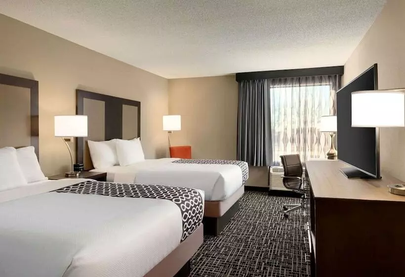 اتاق استاندارد با 2 تخت دوبل, La Quinta Inn & Suites By Wyndham St Louis Route 66