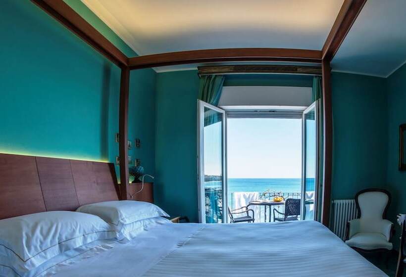 Номер Deluxe Вид на Море с Балконом, Palladio