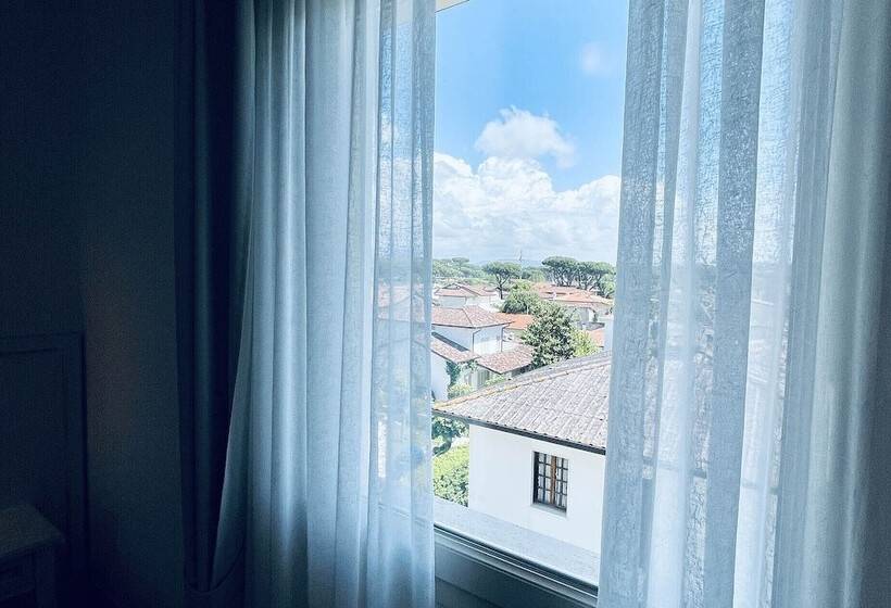 غرفة قياسية, Pigalle