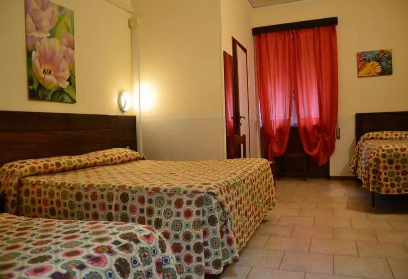 اتاق استاندارد چهار تخته, Ristorante Bagnaia
