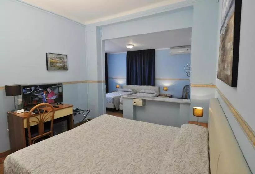 Standard Neljän Hengen Huone, Sole Mare