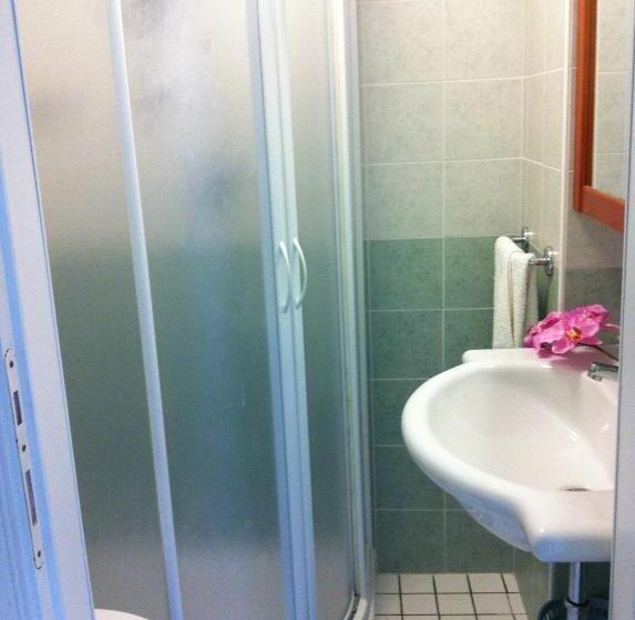 Четырехместный Номер Стандарт, Strand