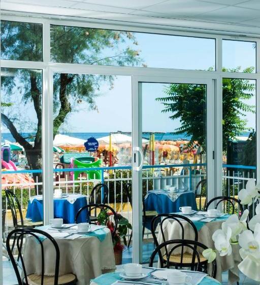 Номер Стандарт Вид на Море, Strand