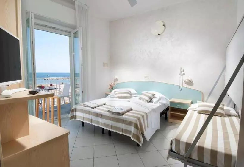 Triple Room Sea View, Strand