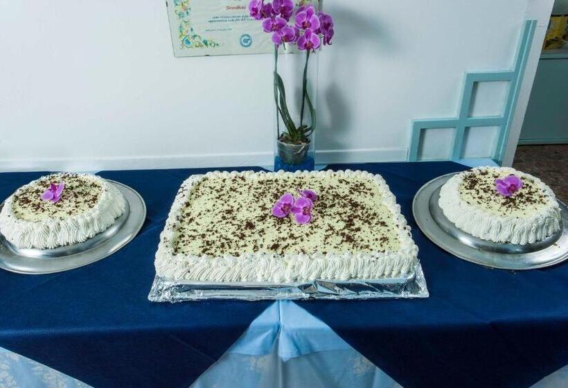 Номер Стандарт Индивидуальный, Strand